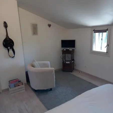 Homestay szállás Malpas125 *